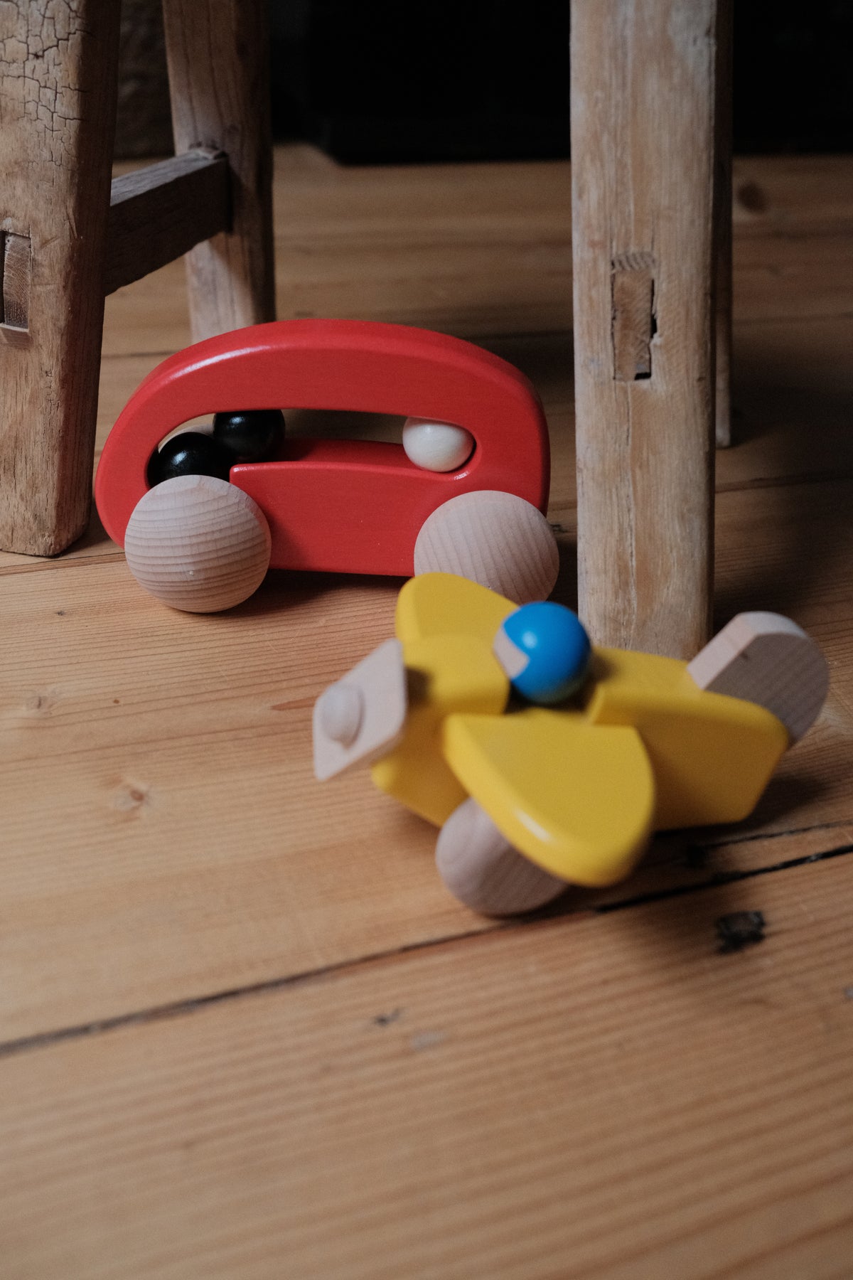 BAJO Wooden Bead Car | Red