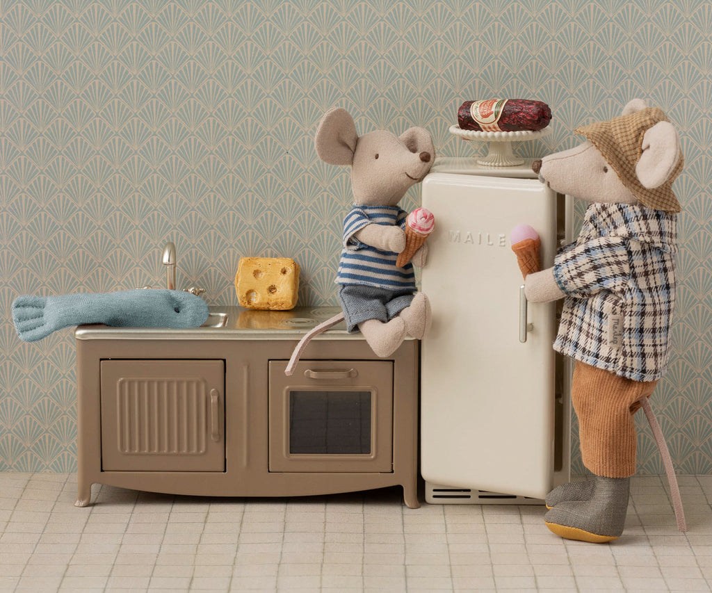 Maileg Fridge, Mouse | Off White