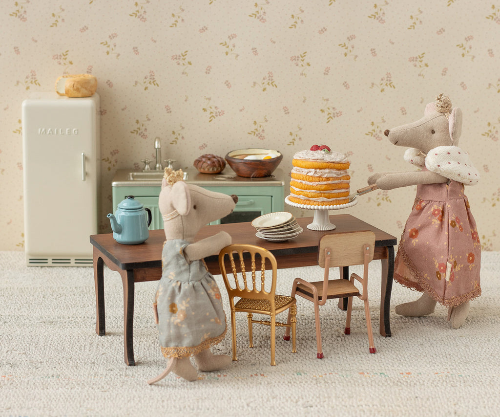 Maileg Party Cake & Cake Stand, Mouse | Off White