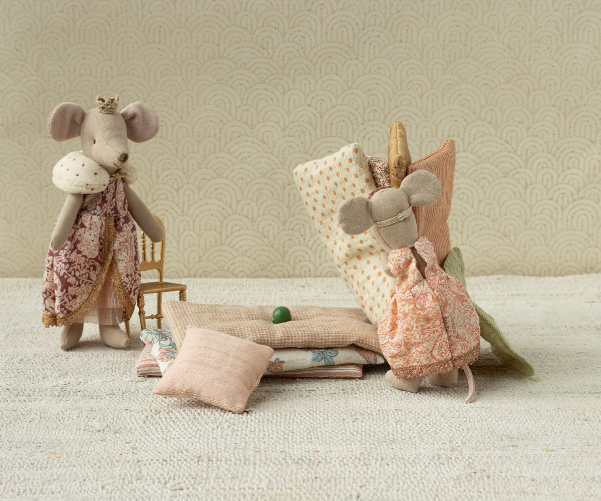 Maileg Princess and the pea Big sister mouse