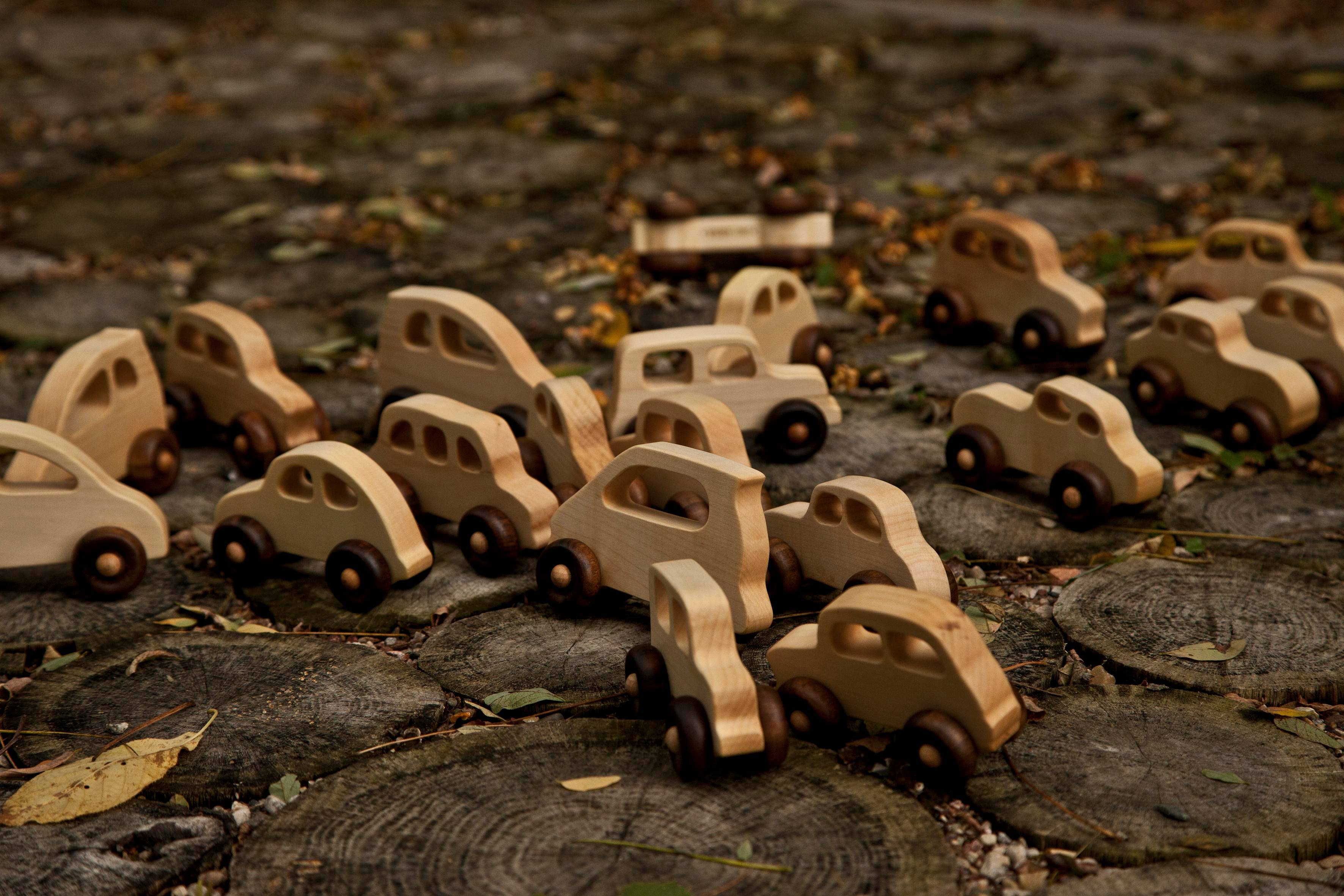 Wooden Story 1930' s Style Car