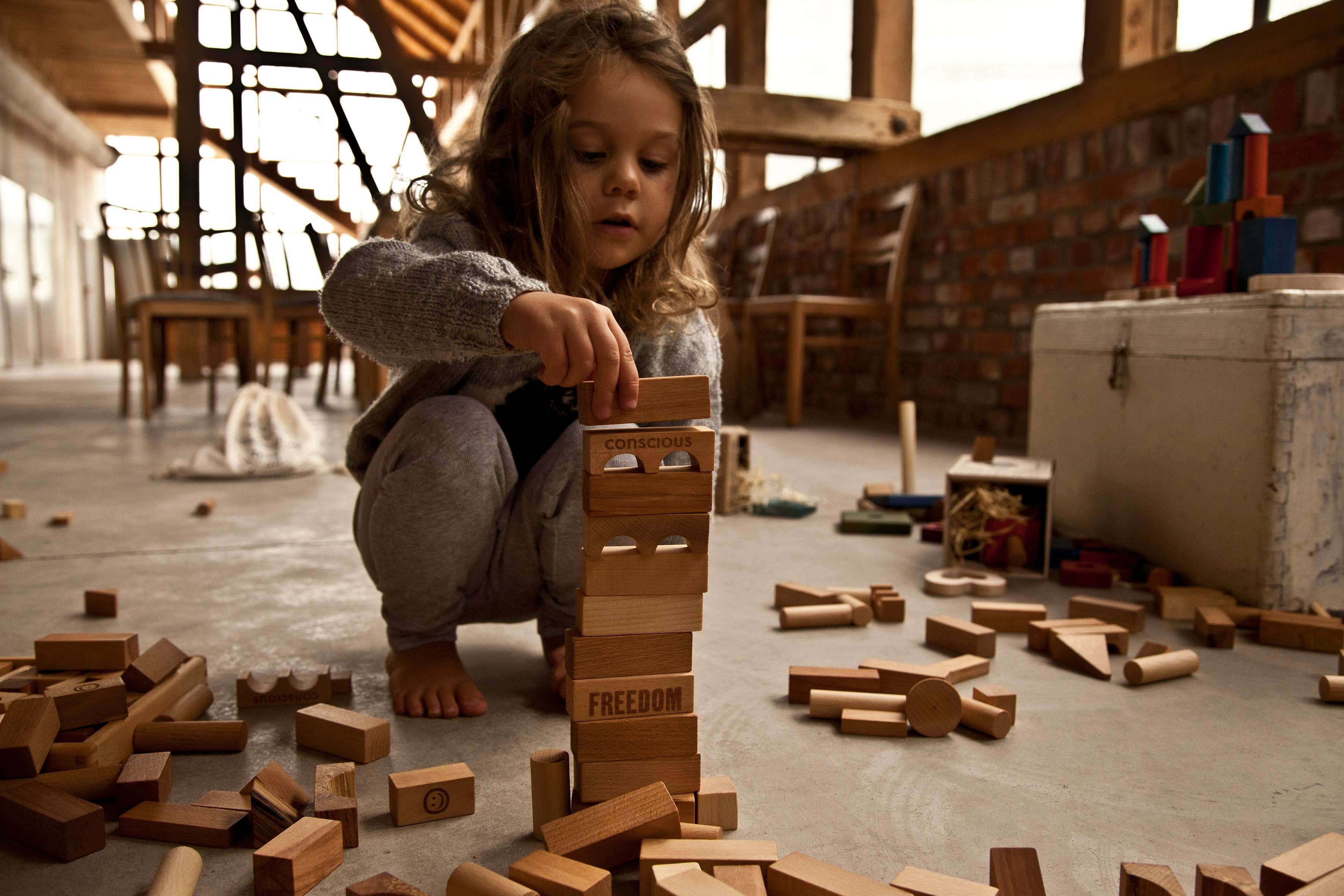 Wooden Story Natural Blocks in Tray - 30 Pieces