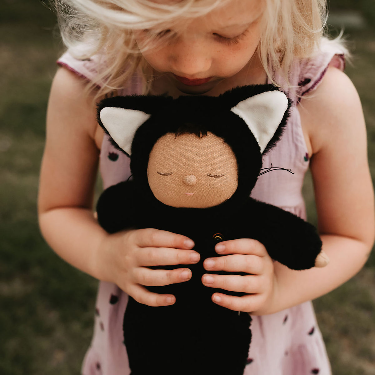 Olli Ella Cozy Day Dinkum Cat Nox