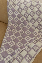 New Grain Homestead Quilt Lilac | 76 × 102 cm