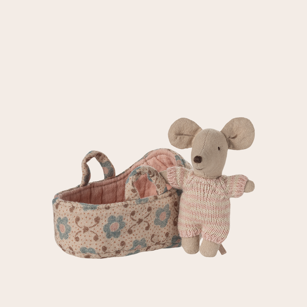 Maileg Baby Mouse in Carry Cot – Rose