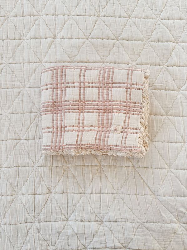 New Grain French Plaid Quilt Petal | 76 × 102 cm